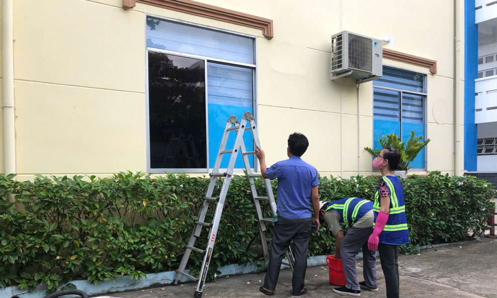 Khảo sát kỹ lưỡng địa hình kính văn phòng