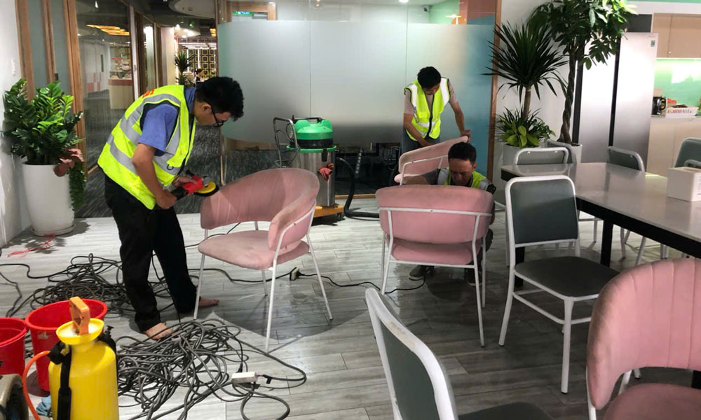 dịch vụ giặt ghế ứng dụng công nghệ cao
