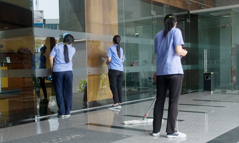 Nhân viên tạp vụ
