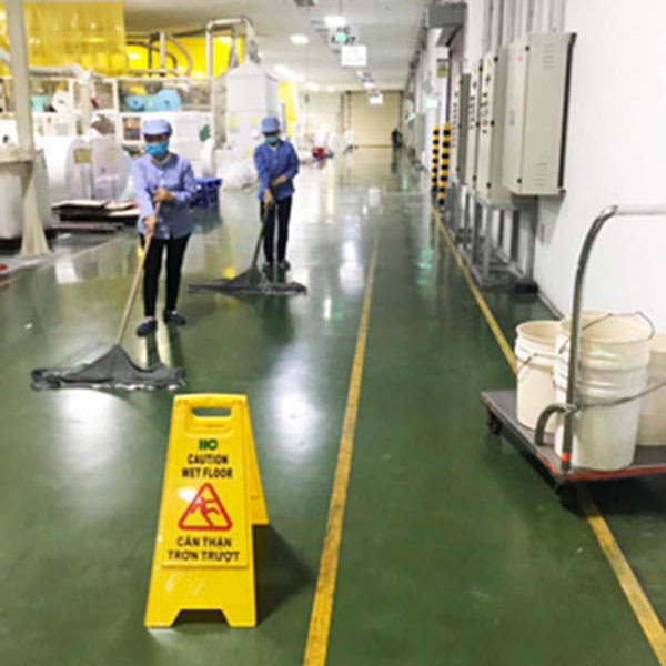 Vệ sinh nhà xưởng với gói dịch vụ vệ sinh lối đi chung