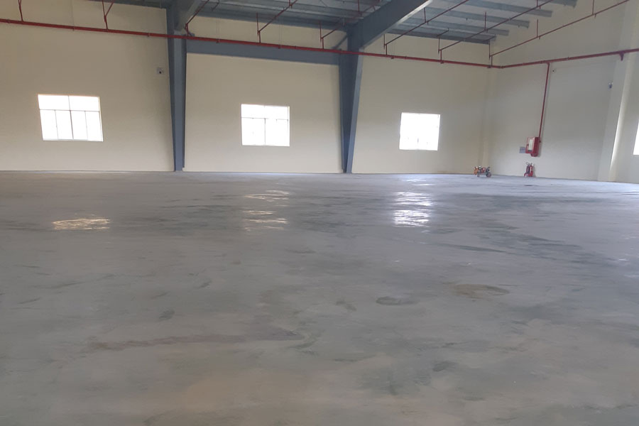 sàn nhà xưởng vừa xây dựng xong