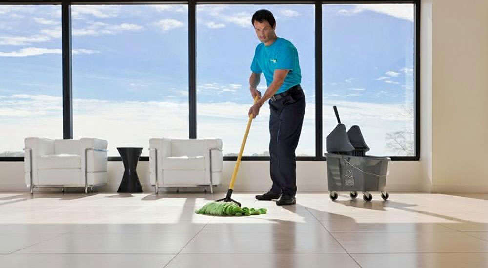 Vệ sinh toà nhà vệ sinh hàng ngày cho toà nhà