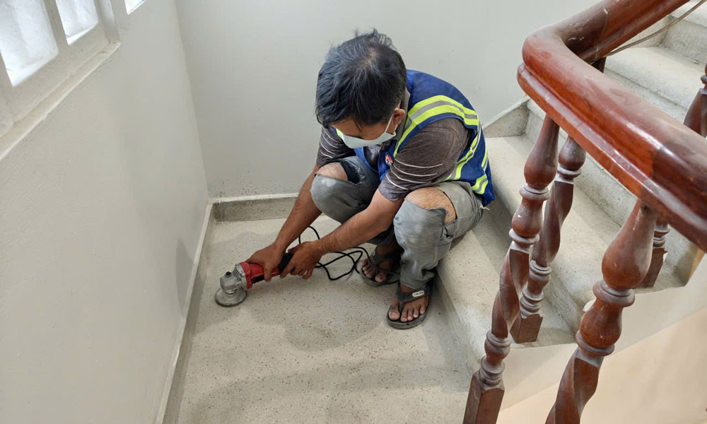 mài phá bỏ bề mặt đá mài