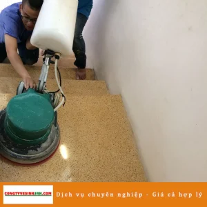 đánh bóng cầu thang